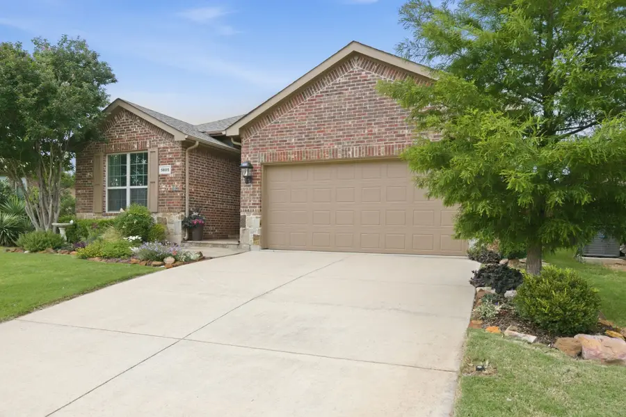5805 Glenwood Drive, Denton, TX 76208 - #2