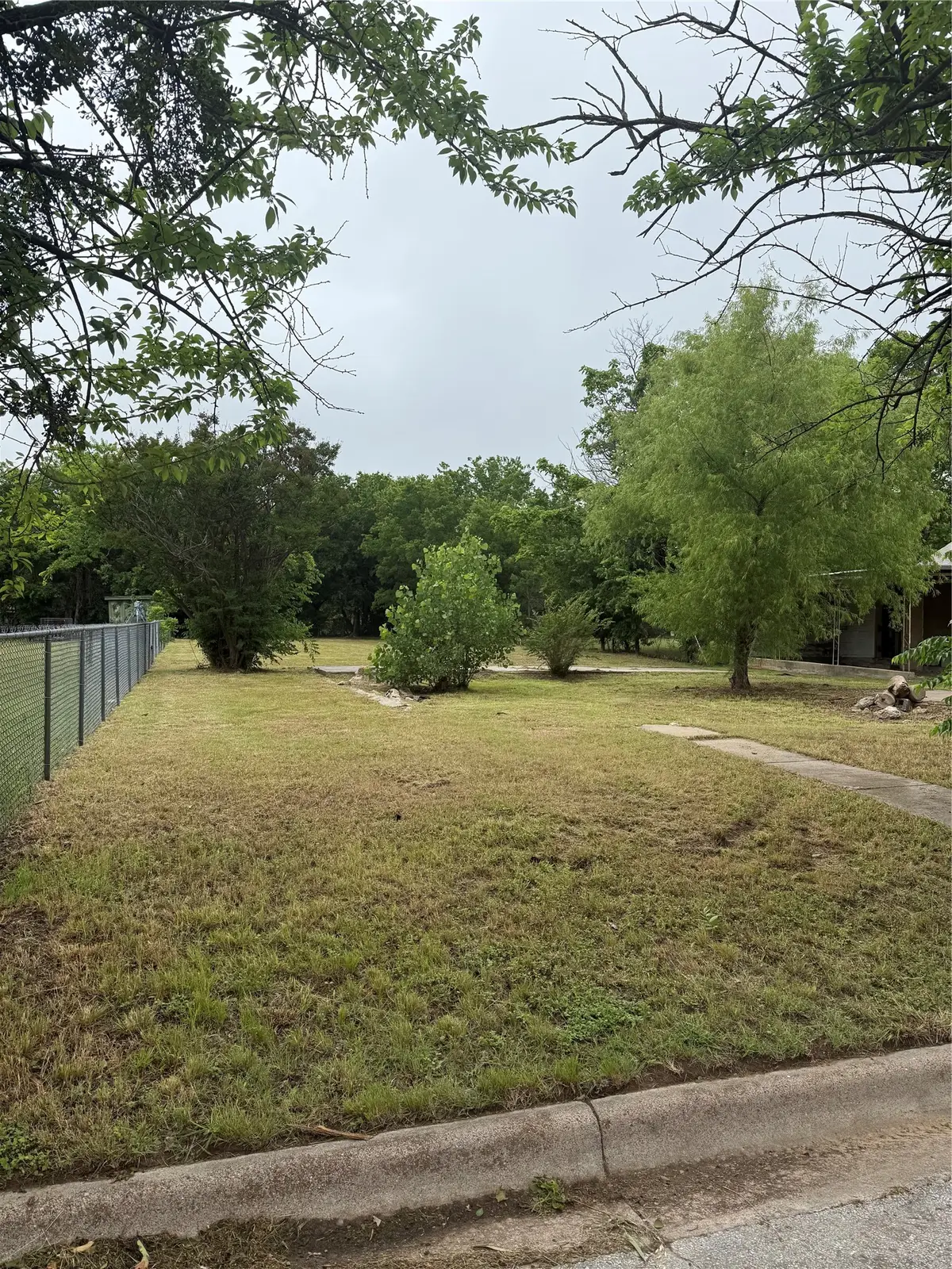 710 N Mason Street, Bowie, TX 76230 - #1