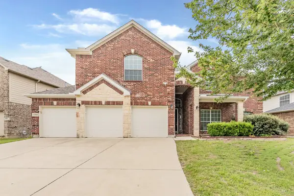 11840 Balta Drive, Fort Worth, TX 76244