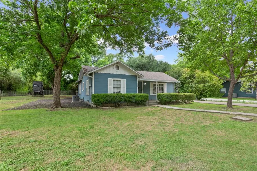 802 Avenue A, Valley Mills, TX 76689 - #2
