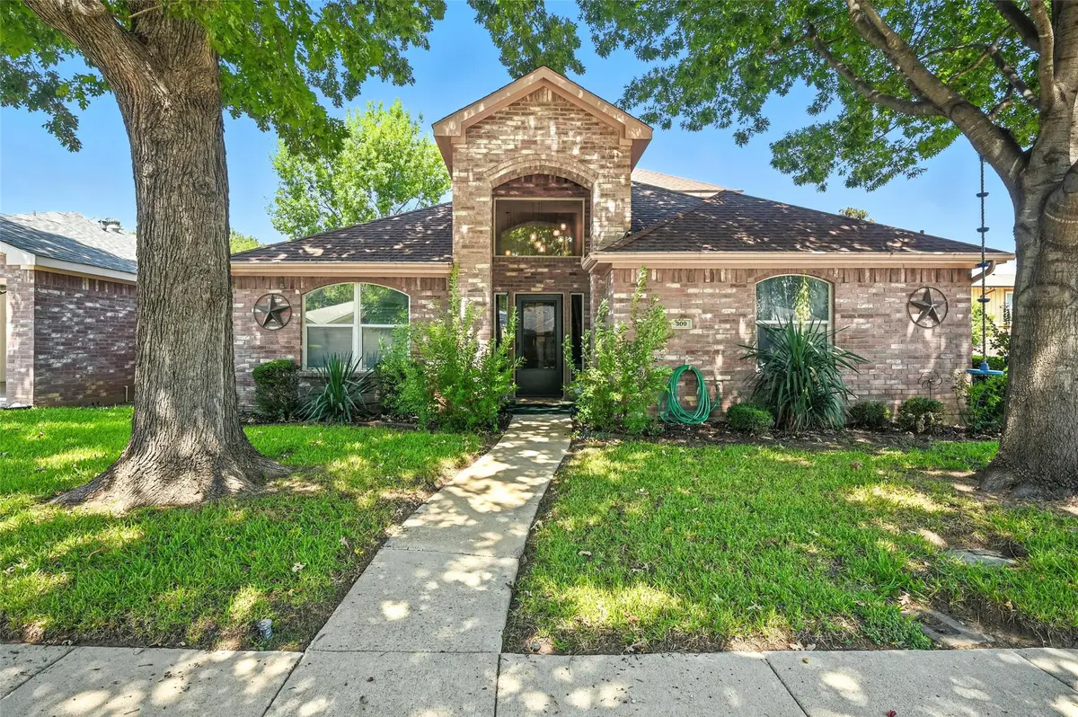 309 Familia Court, Irving, TX 75061 - #1