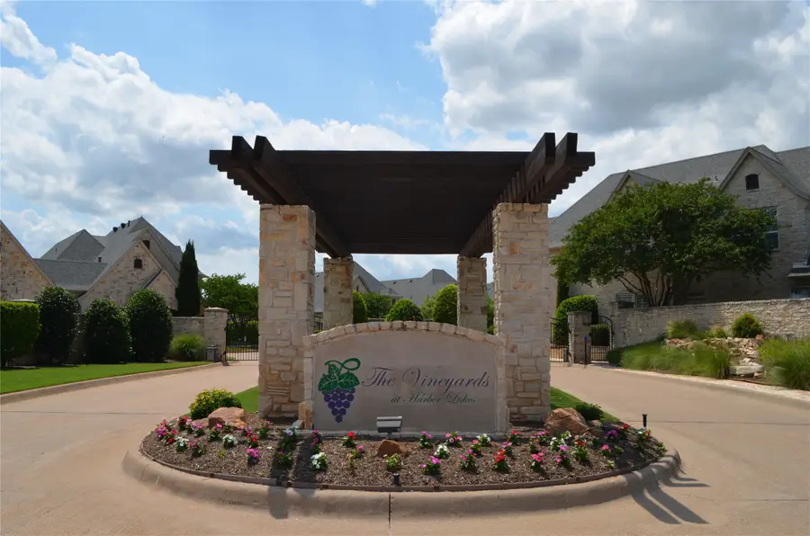 2541 Vineyard Drive, Granbury, TX 76048 - #2