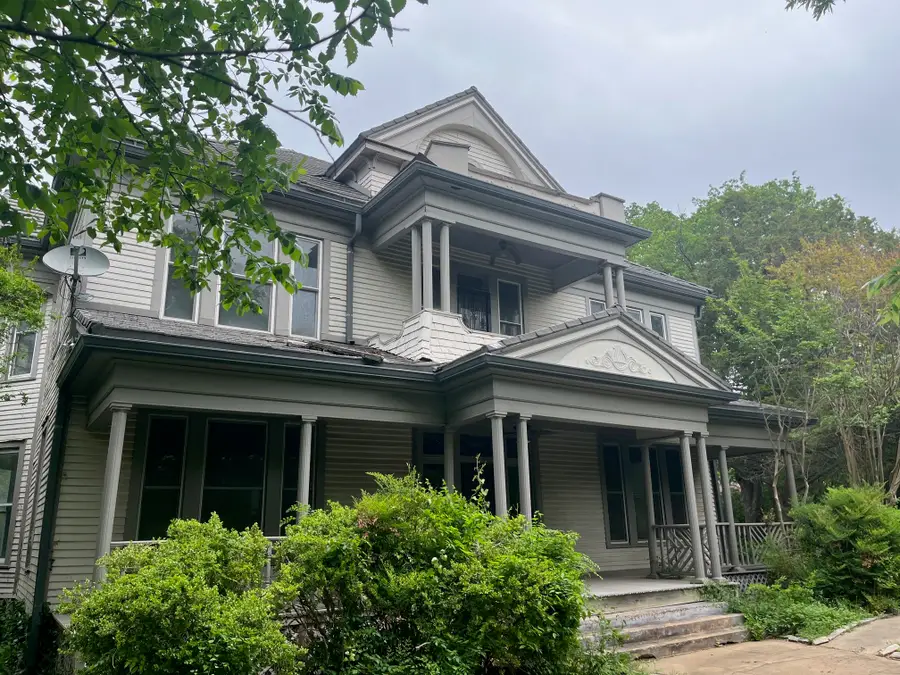 402 E Grand Street, Whitewright, TX 75491 - #2