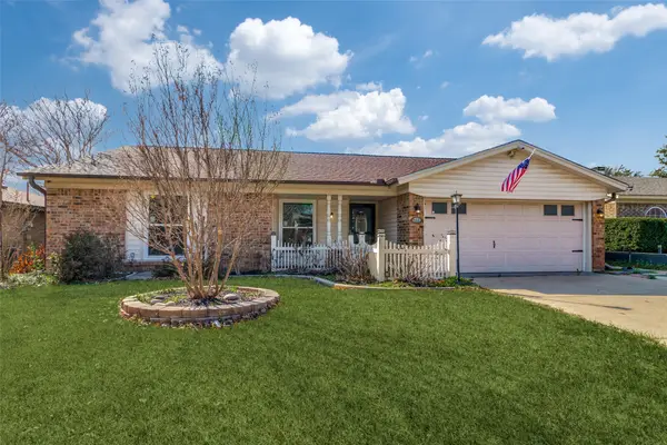 721 NW Ann Lois Lane, Burleson, TX 76028