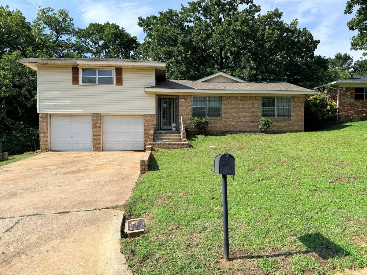 1347 Crestview Drive, Denison, TX 75020 - #1