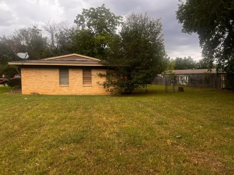 7904 Lazy Lane Road, North Richland Hills, TX 76180 - #3