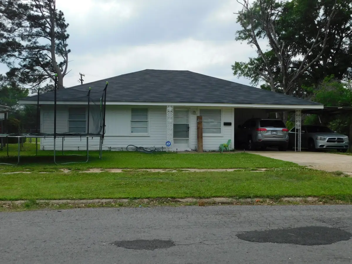 204 SE 3rd Street, Springhill, LA 71075 - #1