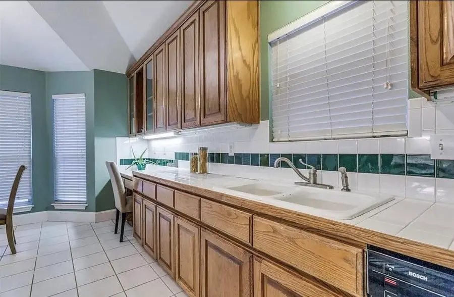 205 Kenosha Lane, Arlington, TX 76002 - #3