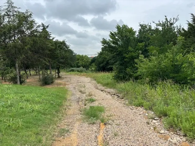 9 NW 20th Street, Grand Prairie, TX 75050 - #3