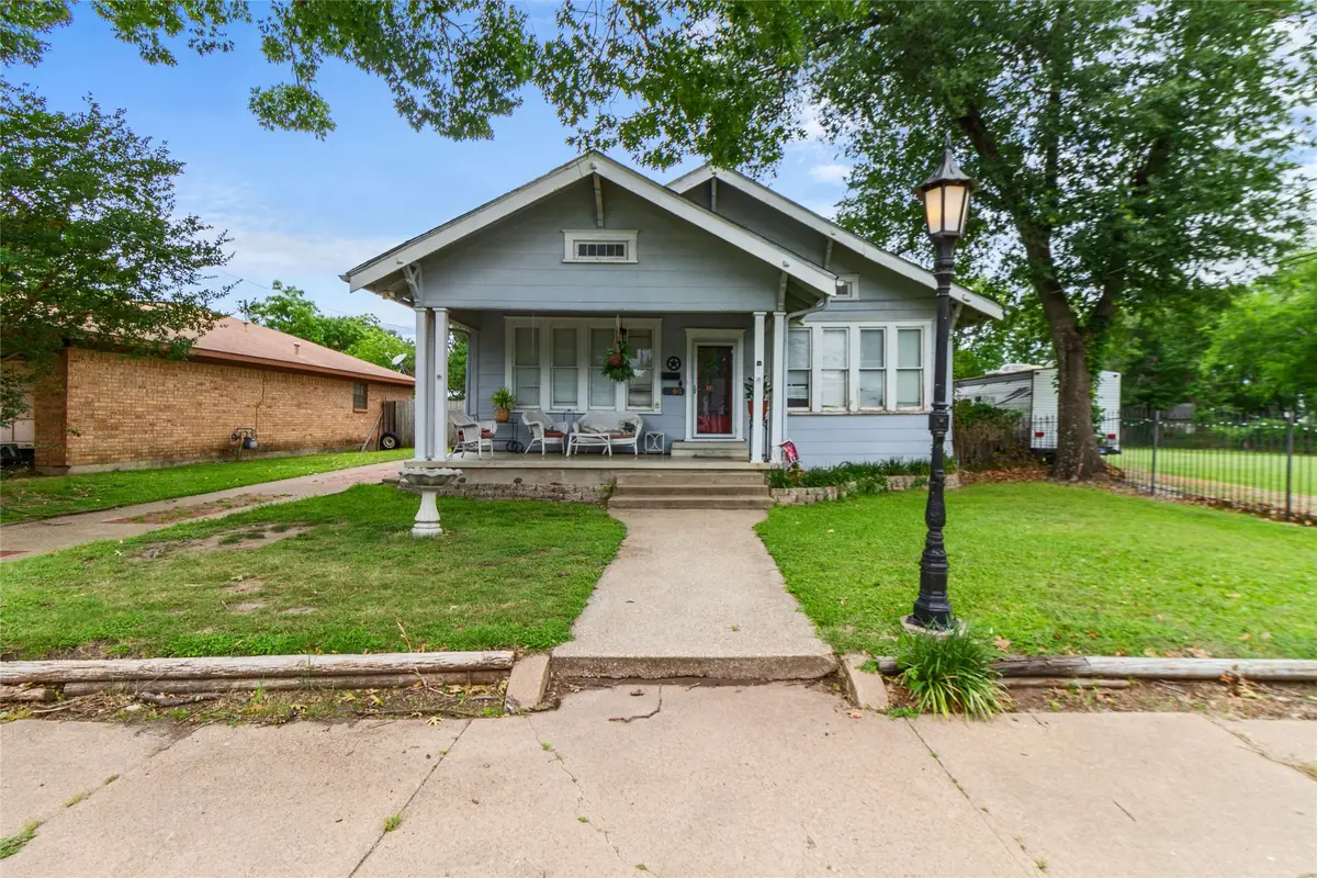 1594 W 4th Avenue, Corsicana, TX 75110 - #1