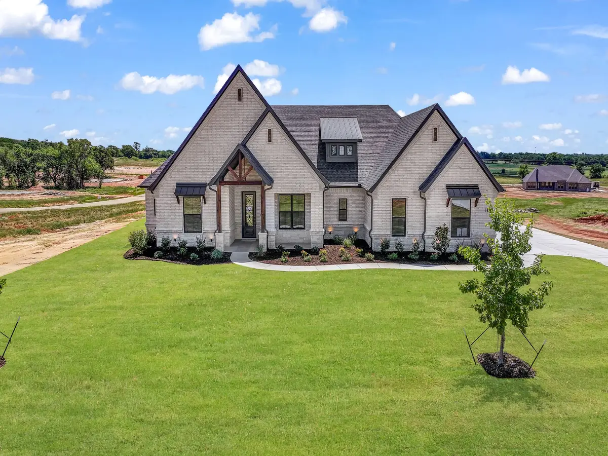 115 Guynell Ridge, Decatur, TX 76234 - #1