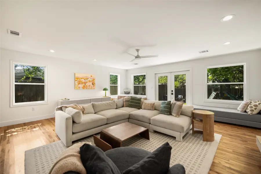 11207 Sinclair Avenue, Dallas, TX 75218 - #2