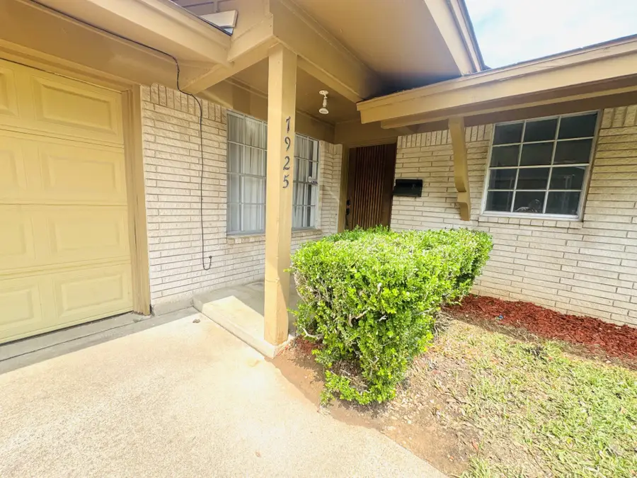 1925 Normandy Drive, Irving, TX 75060 - #3