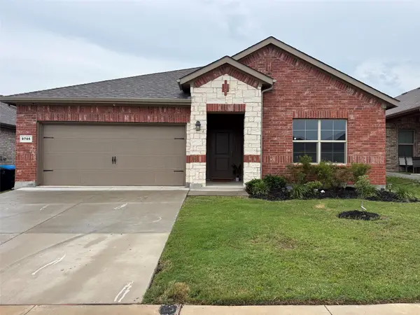 9705 Olanta Trail, Fort Worth, TX 76108