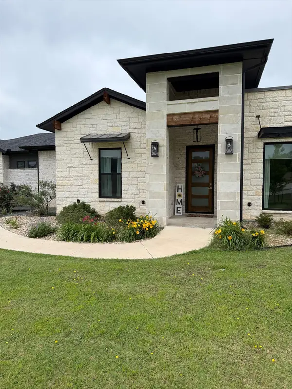 1024 Henry Way, Springtown, TX 76082