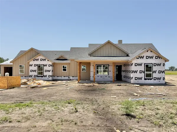2016 Collin Street, Weatherford, TX 76085