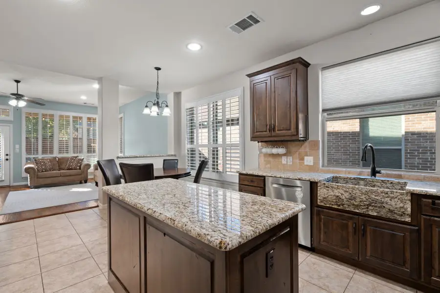 8221 Bayberry Avenue, Lantana, TX 76226 - #3
