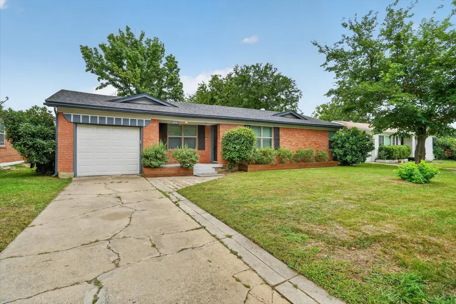 1008 Zelda Drive, Hurst, TX 76053 - #2