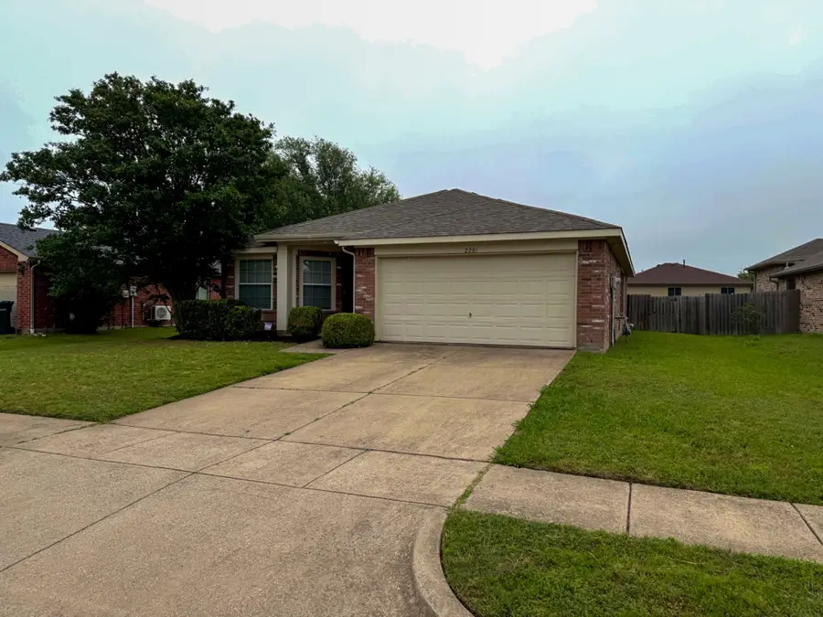 2201 Southridge Lane, Sherman, TX 75092 - #2