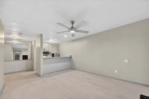 1810 N Garrett Avenue #124, Dallas, TX 75206