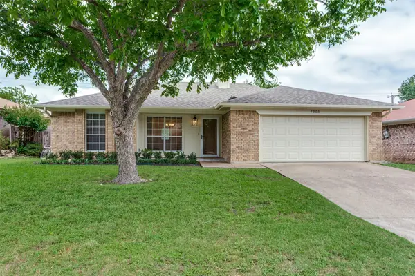 7305 S Meadow Drive E, Fort Worth, TX 76133
