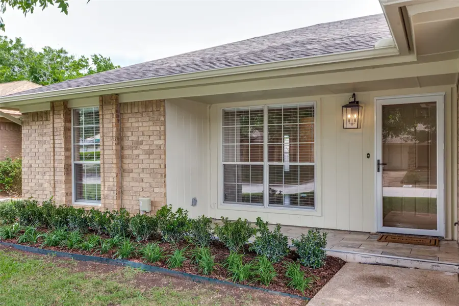 7305 S Meadow Drive E, Fort Worth, TX 76133 - #2