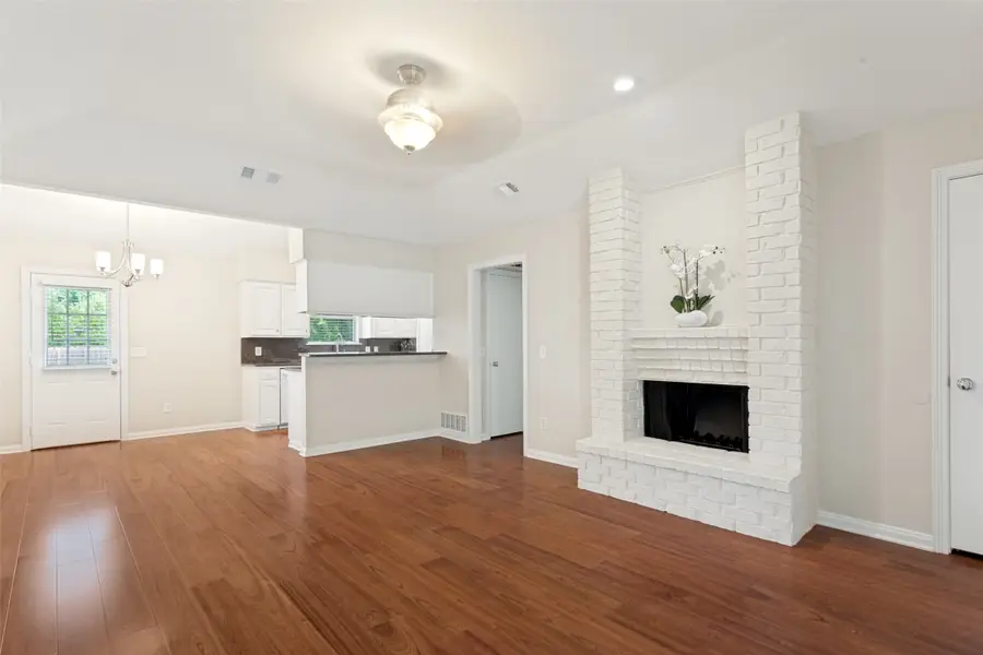 7305 S Meadow Drive E, Fort Worth, TX 76133 - #3