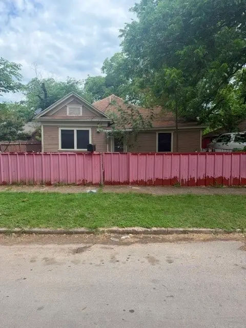 417 W Brooklyn Avenue, Dallas, TX 75208 - #1
