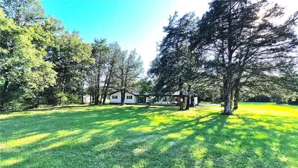 108 County Road 1102, Streetman, TX 75859