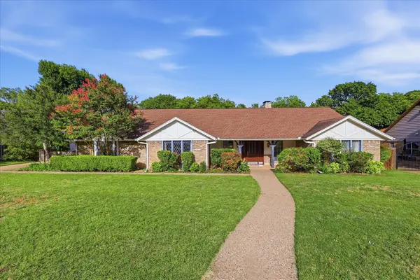 1116 Spring Lake Drive, Duncanville, TX 75137