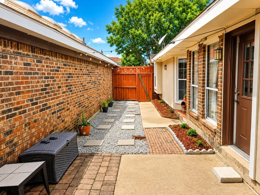 2125 Rose Cliff Lane, Carrollton, TX 75007 - #3