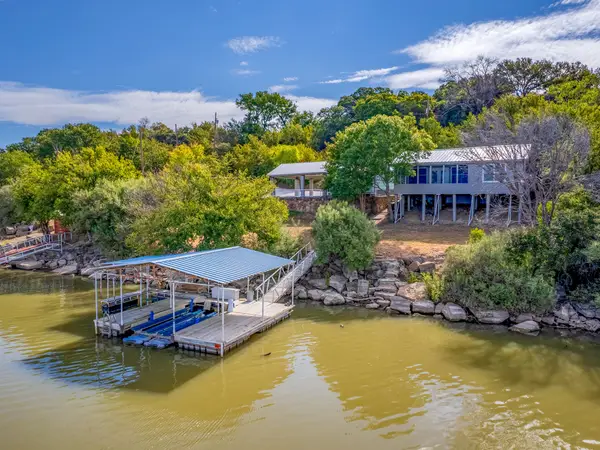 6926 Shamrock Drive, Brownwood, TX 76801