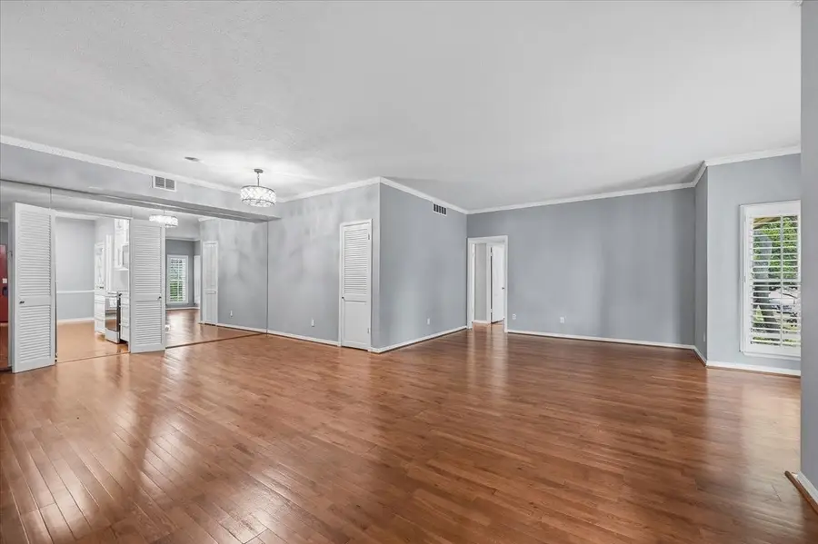4320 Bellaire Drive S #221W, Fort Worth, TX 76109 - #3