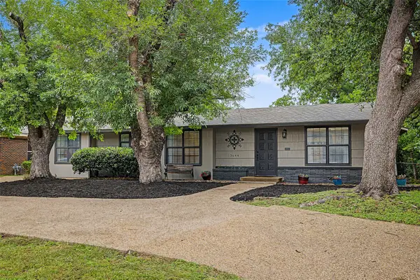 3644 W Seminary Drive, Fort Worth, TX 76109