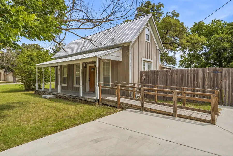 307 N Oak Lane, Tolar, TX 76476 - #3