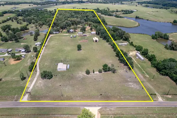 15250 Fm 858, Athens, TX 75752