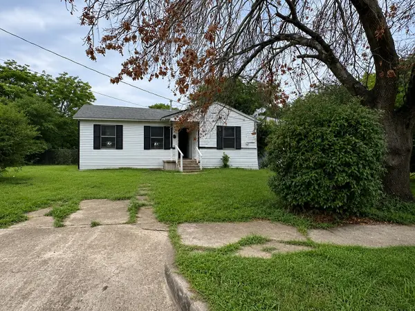 2951 E Ann Arbor Avenue, Dallas, TX 75216
