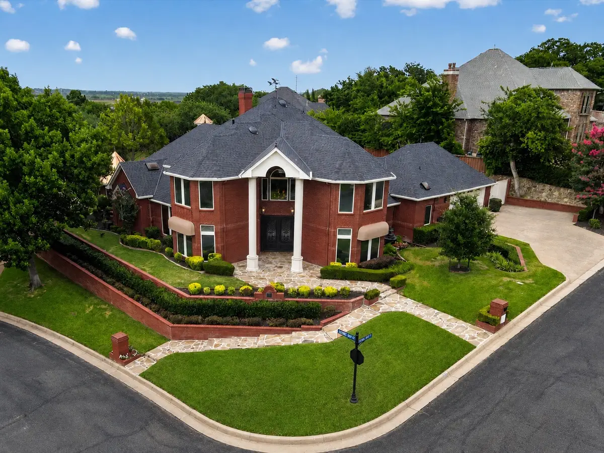 5811 Scenic Bay Court, Arlington, TX 76013 - #1