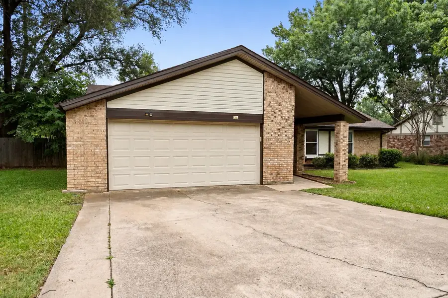 329 Stratford Drive, Hurst, TX 76054 - #3