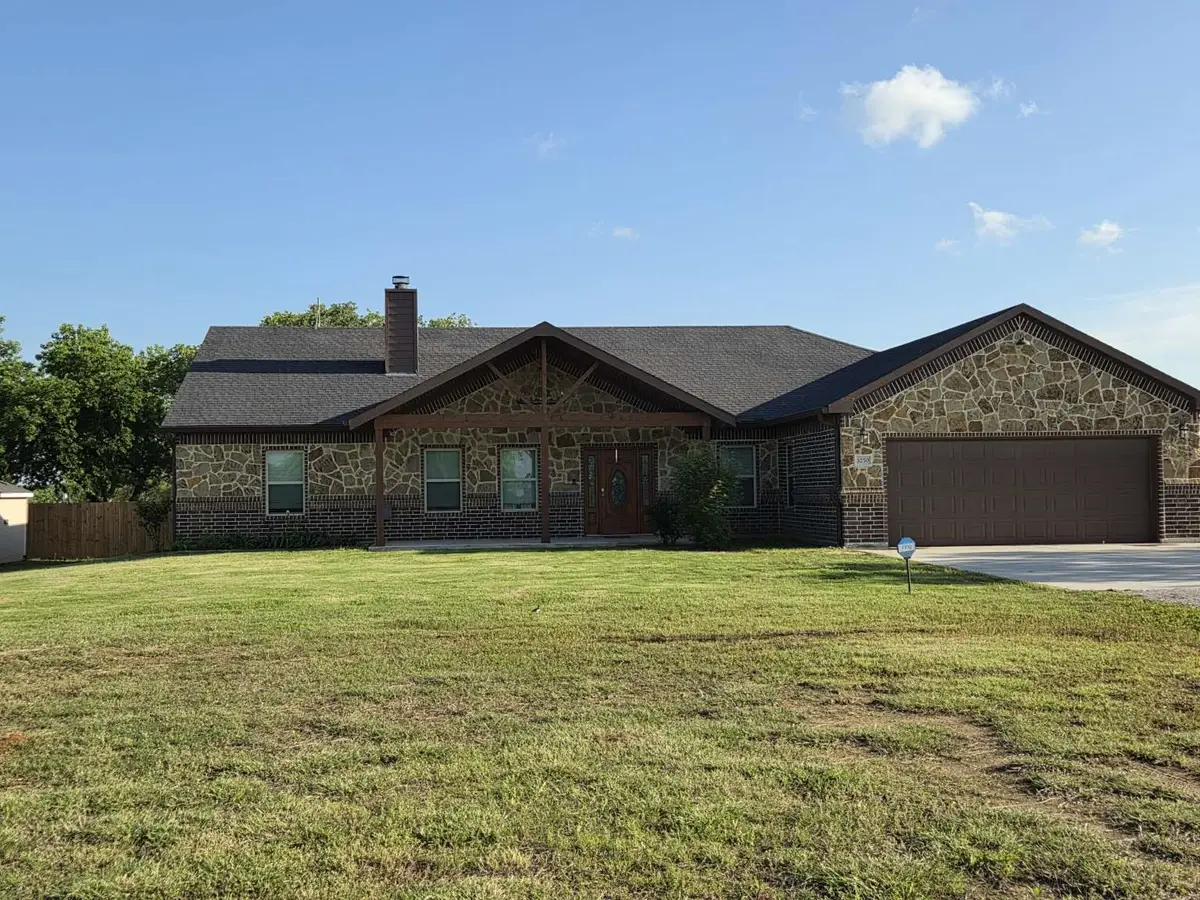 3250 Springfield Rd, Springtown, TX 76082 - #1