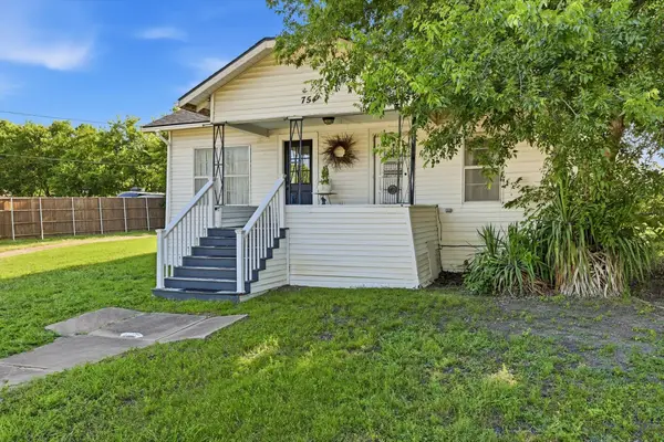 754 N Main Drive, Van Alstyne, TX 75495