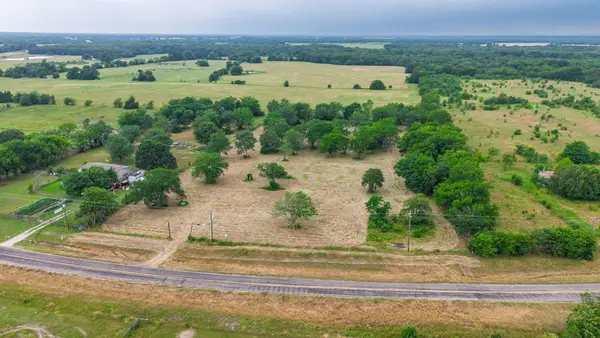 355 Farm Road 3132, Klondike, TX 75448