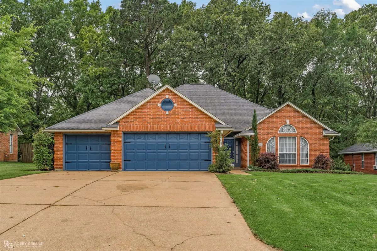 210 Country Club Drive, Benton, LA 71006 - #1