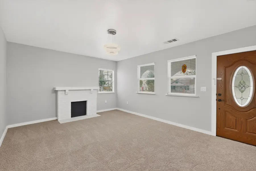 907 Ogden Avenue, Dallas, TX 75211 - #3