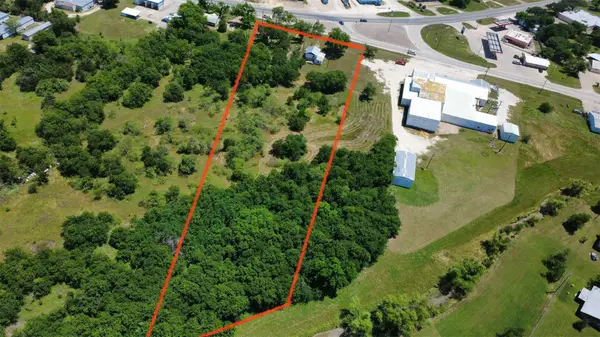 619 & 621 E Jefferson Avenue, Whitney, TX 76692