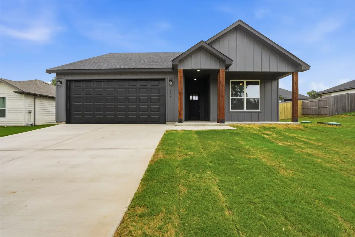 5423 Firewood Trail, Granbury, TX 76048 - #1