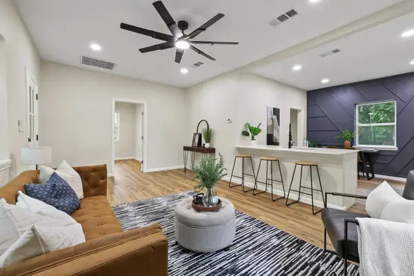 207 Pecan Street, Whitesboro, TX 76273
