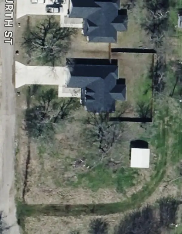 211 S 4th Street, Celeste, TX 75423