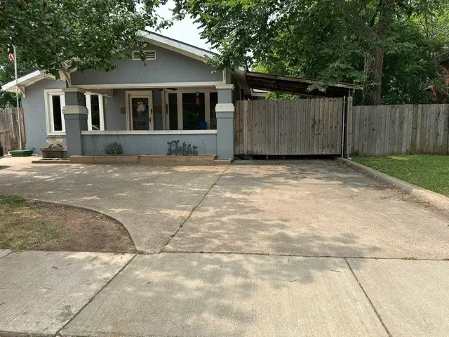 3620 Meadowbrook Dr, Fort Worth, TX 75103 - #1