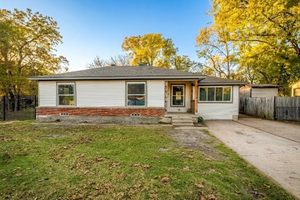 1315 Whitley Drive, Dallas, TX 75217 - #1